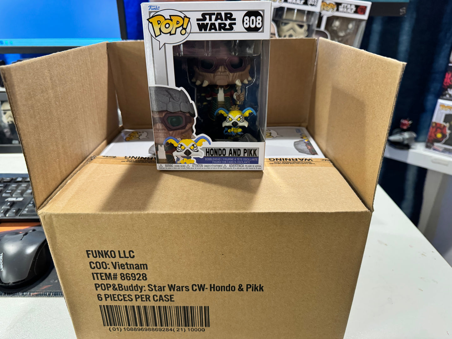WHOLE CASE (6 PCS) Star Wars The Clone Wars Hondo and Pikk Funko Pop! #808