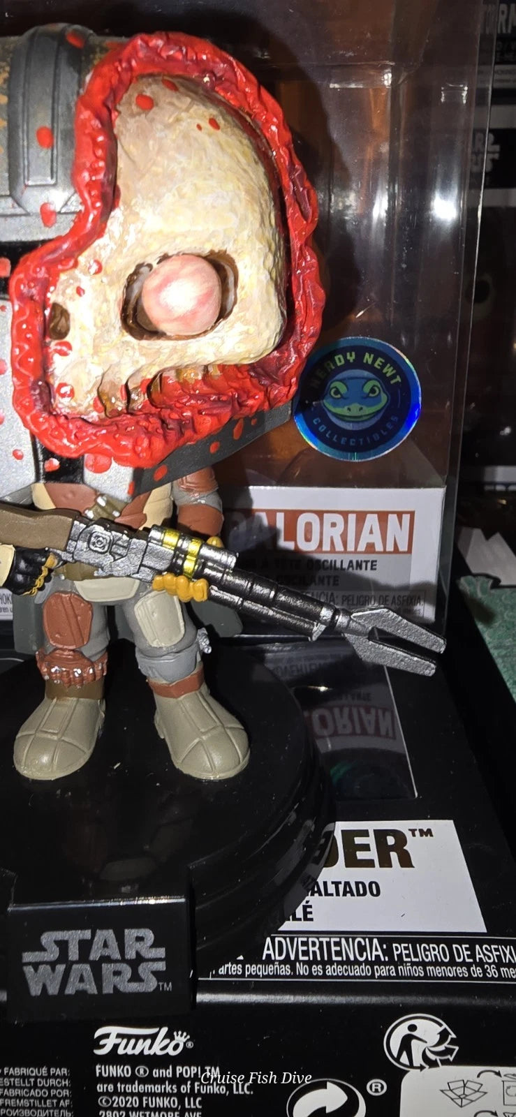 Pop Of The Dead Customs Battle-Damaged Mandalorian Funko Pop! #326 | Creative Corner Exclusive